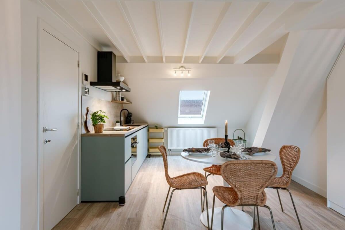 Huswell - Bright Duplex Close To The Sea Ostende