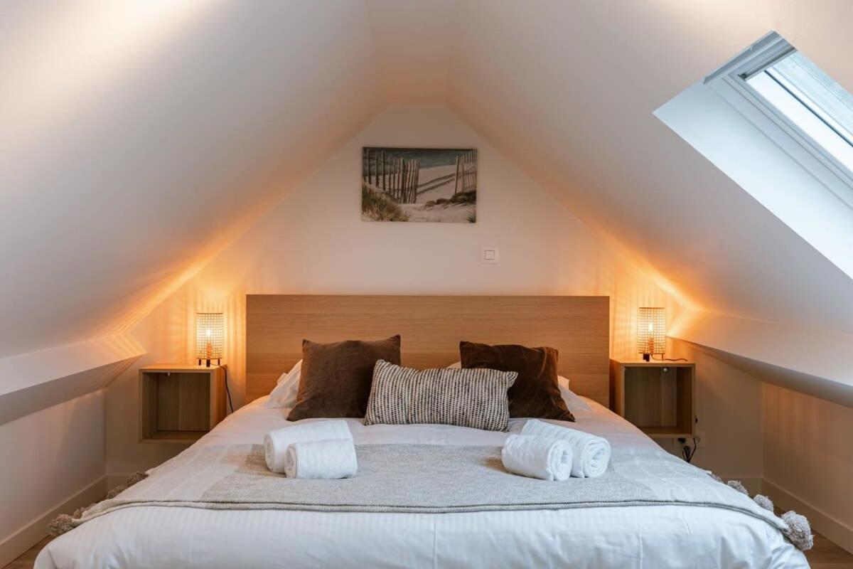 Huswell - Bright Duplex Close To The Sea